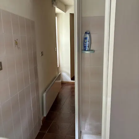 Casetta Immersa Nella Natura Ostana