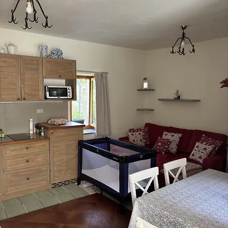 Casetta Immersa Nella Natura *