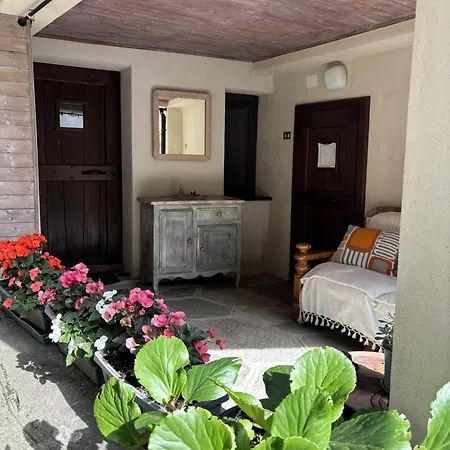 Casetta Immersa Nella Natura Ostana