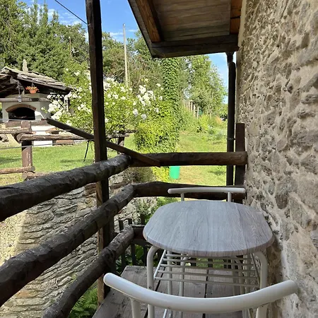 Casetta Immersa Nella Natura