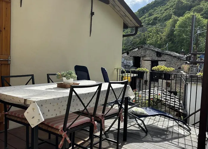 Casetta Immersa Nella Natura