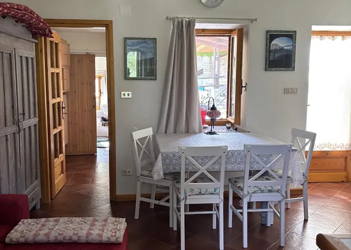 Casetta Immersa Nella Natura *