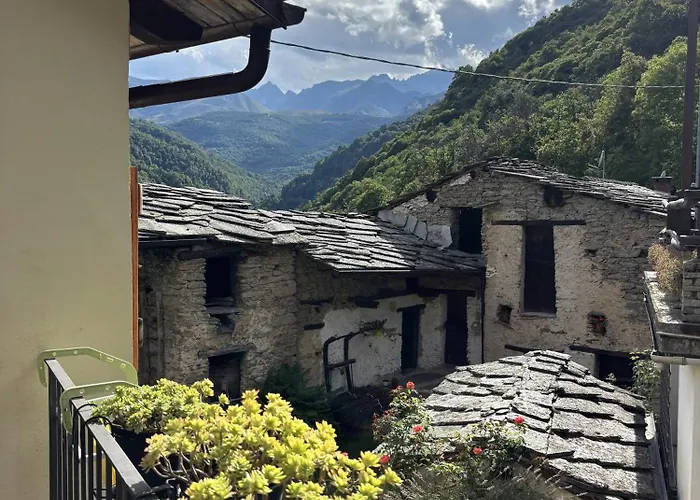 Casetta Immersa Nella Natura Ostana